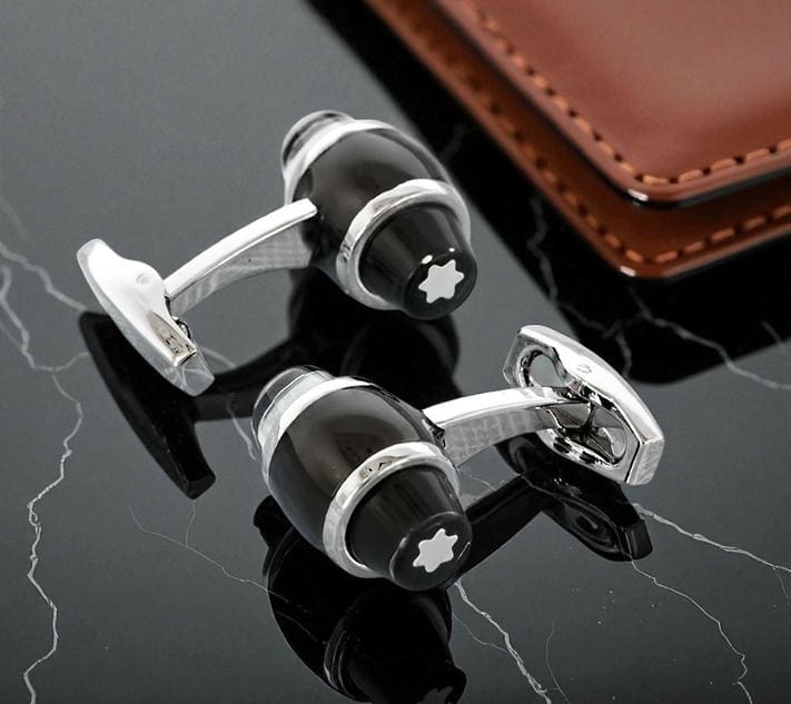 Cufflinks